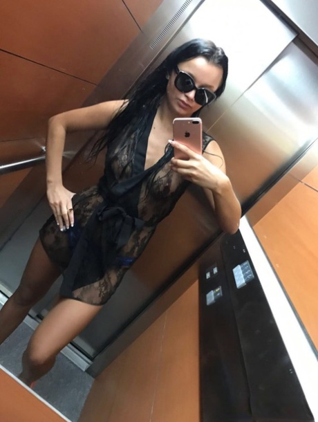 Alibey VIP Escort Elena